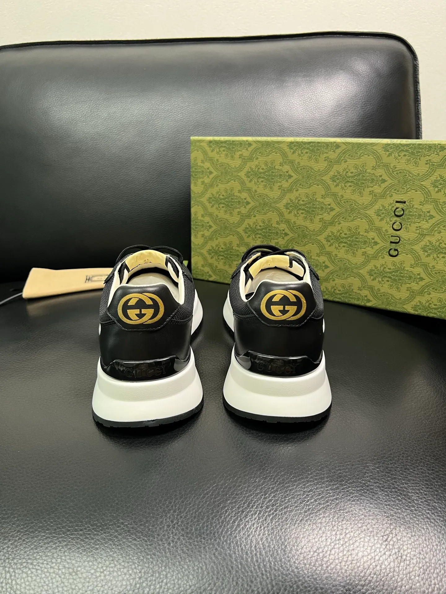 Men's shoes 💰800 Gucci top purchasing Gucci counter new model, original factory configuration of imported cowhide from Italy with printed cloth fabric, imported cowhide lining, breathable and comfortable, sole: original factory special sole is super comfortable, original factory and single goods are high quality, welcome to compare, code number 38-44 (customized 45 46) 85865